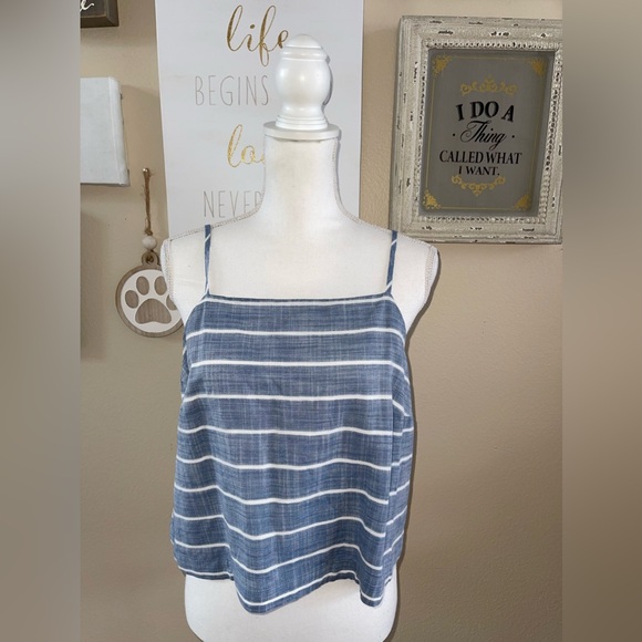 NWT Universal Thread Crop Top - Picture 1 of 5